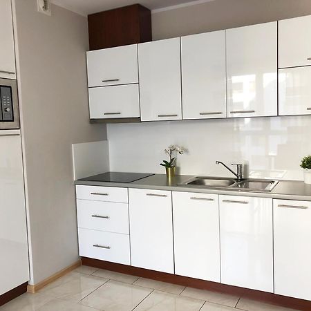 Al Krakowska 291A By Homeprime Варшава Екстер'єр фото