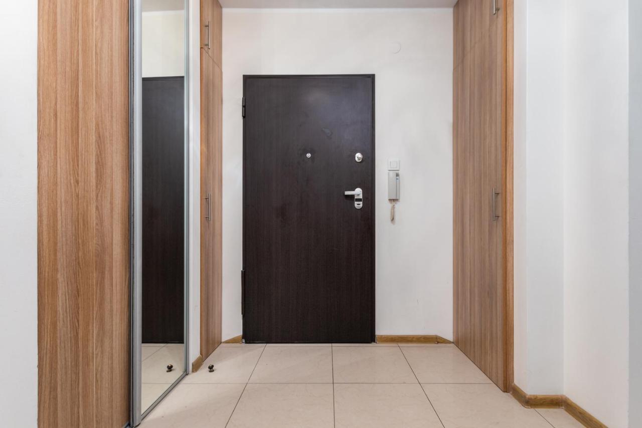Al Krakowska 291A By Homeprime Варшава Екстер'єр фото