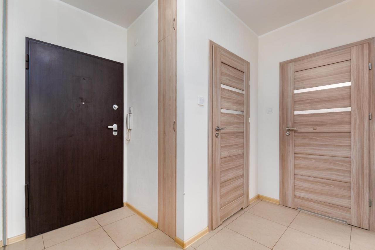 Al Krakowska 291A By Homeprime Варшава Екстер'єр фото