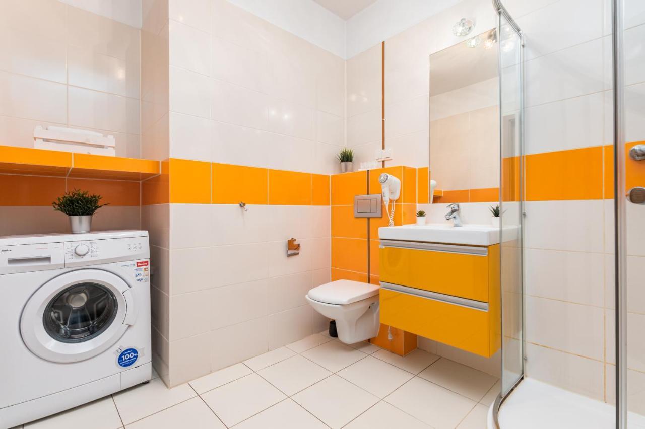 Al Krakowska 291A By Homeprime Варшава Екстер'єр фото